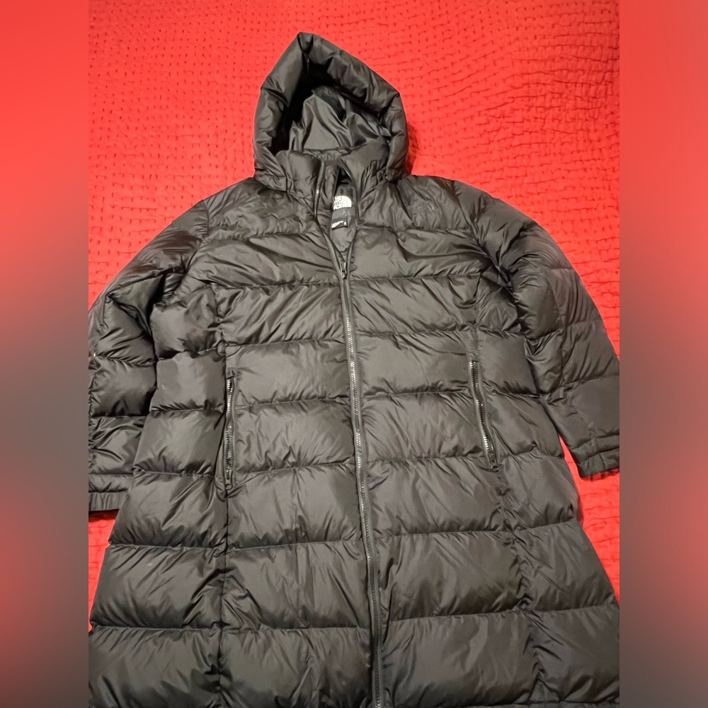 Women’s Plus Metropolis Parka 
Size:2X 

Feather Down Coat